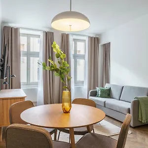Apartmanhotel Limehome Halkova, Prága
